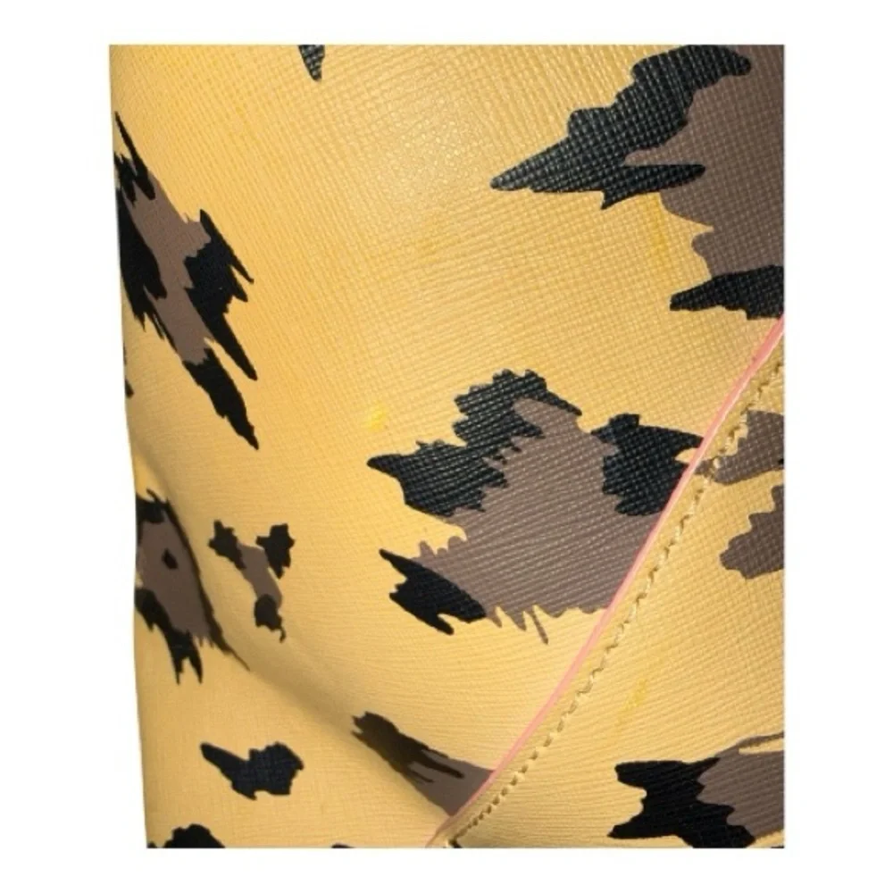 Juicy Couture Animal Print Tote with Pink and Gold Details *CALLOUTS*